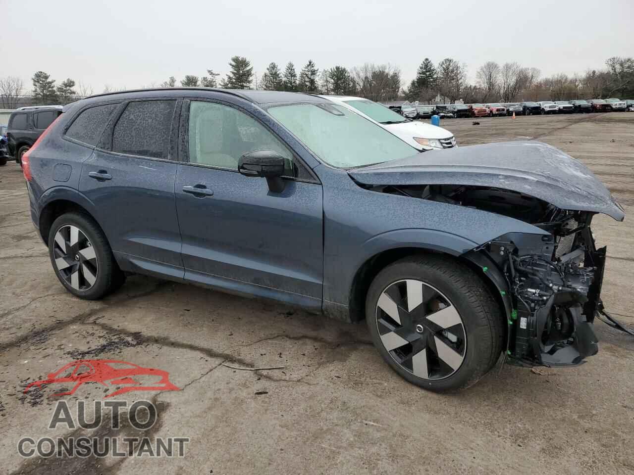 VOLVO XC60 PLUS 2025 - YV4H60RC5S1051213