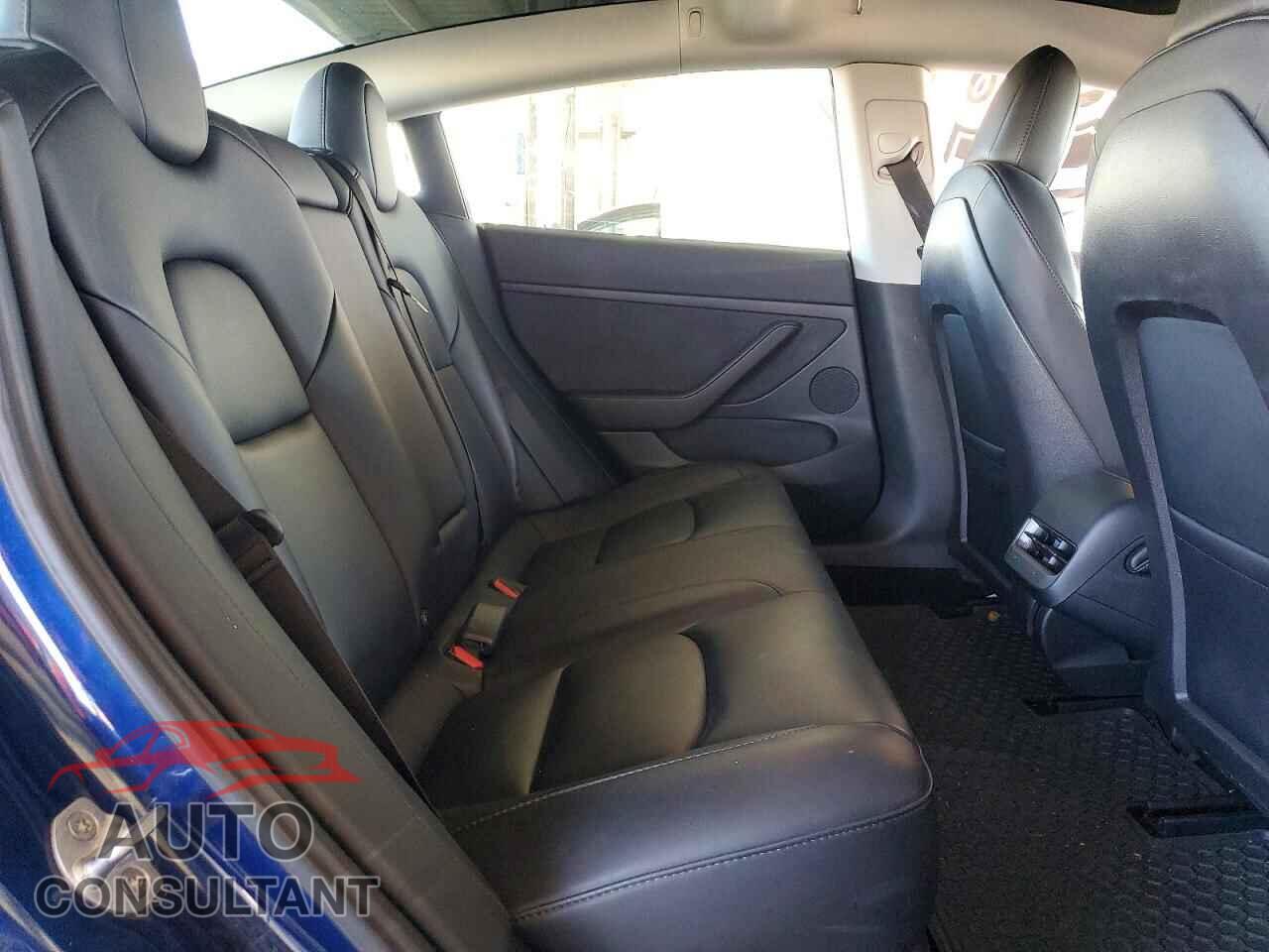 TESLA MODEL 3 2023 - 5YJ3E1EA7PF450469