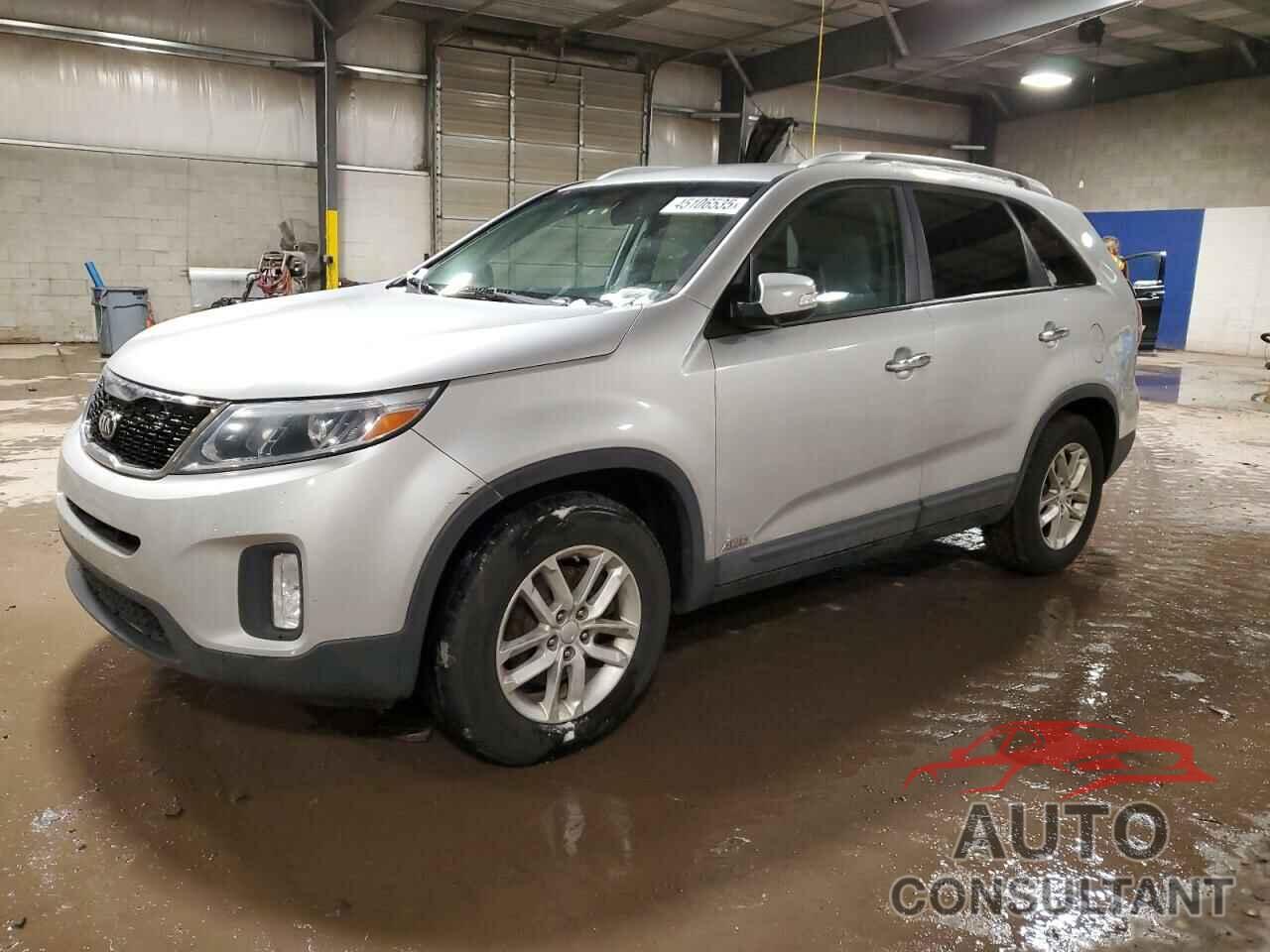 KIA SORENTO 2015 - 5XYKTCA63FG571733