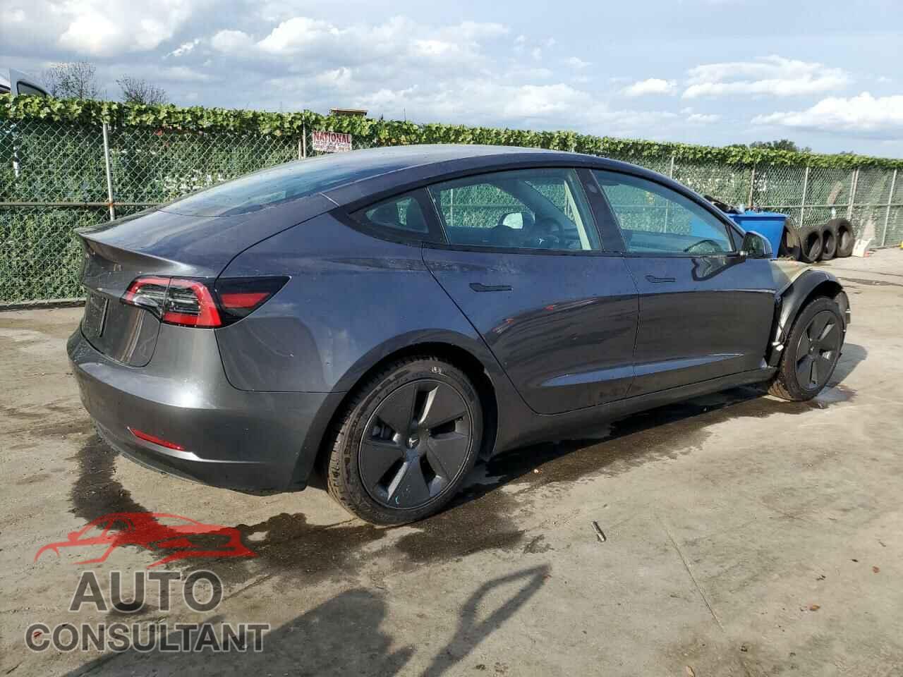 TESLA MODEL 3 2023 - 5YJ3E1EA5PF600143