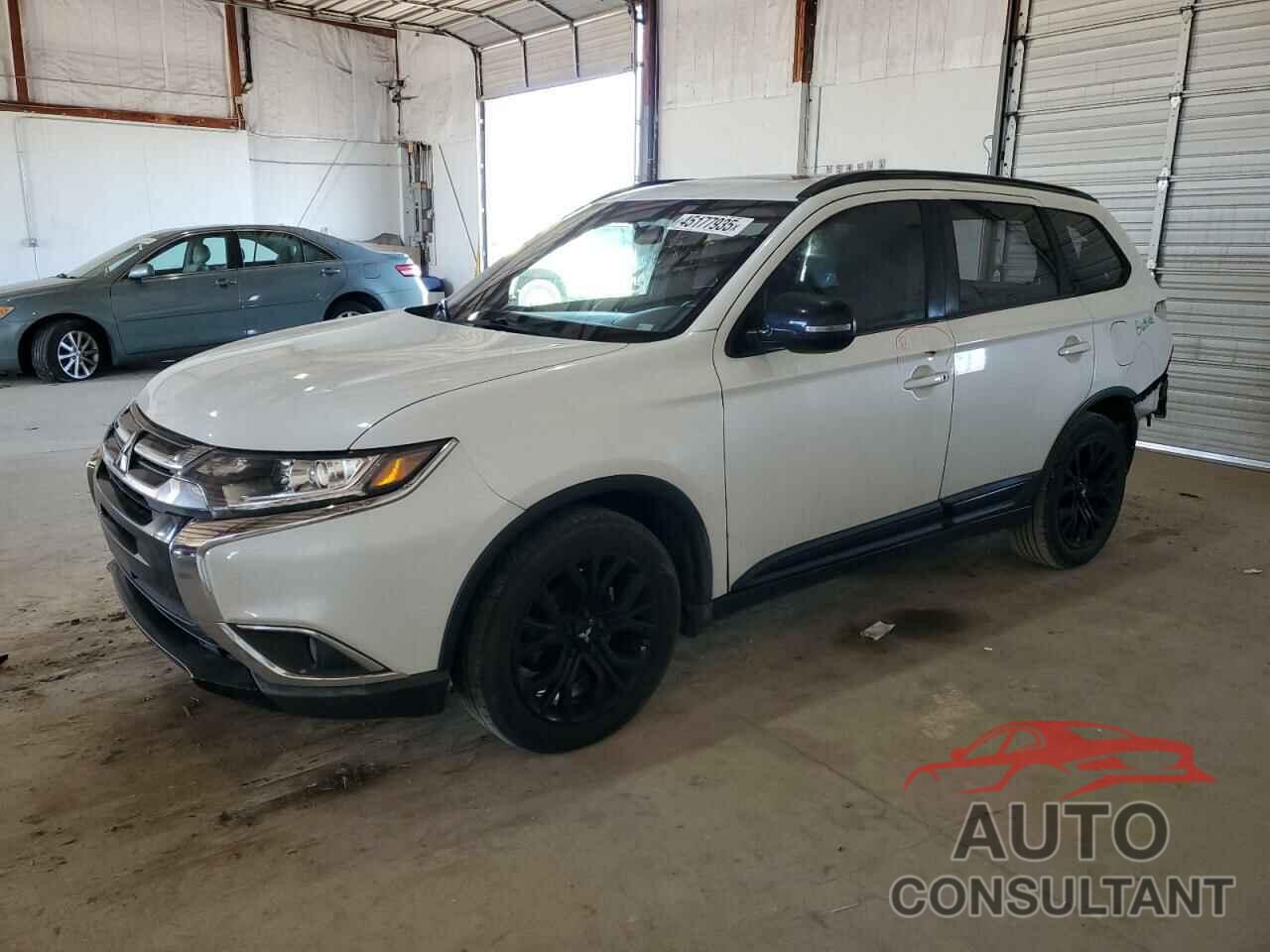 MITSUBISHI OUTLANDER 2018 - JA4AD3A3XJZ021674