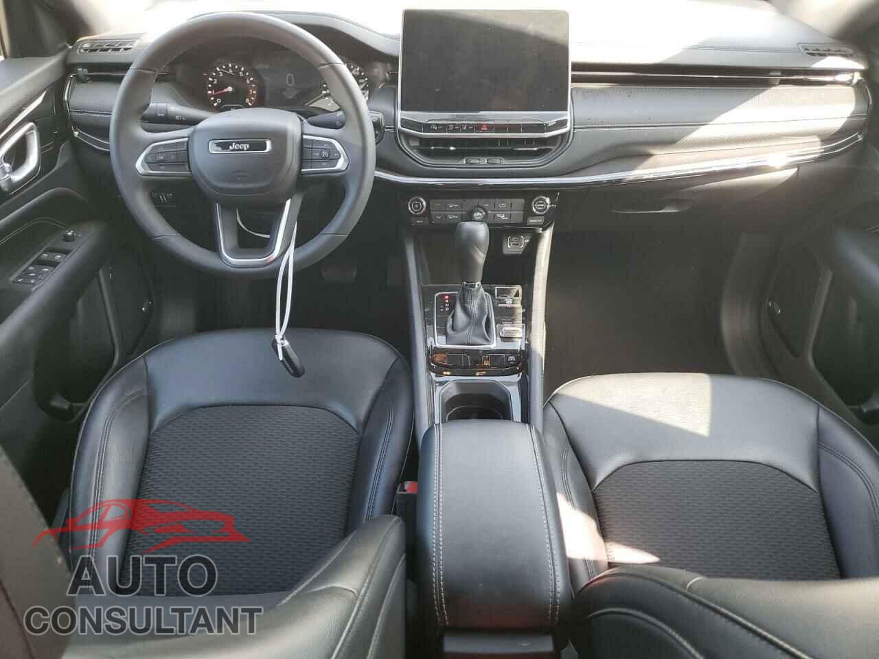 JEEP COMPASS 2022 - 3C4NJDBB0NT215428