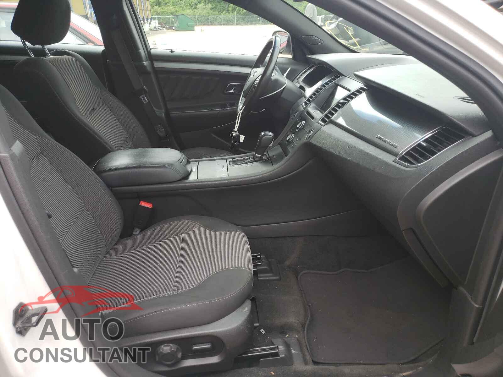 FORD TAURUS 2016 - 1FAHP2E81GG126304