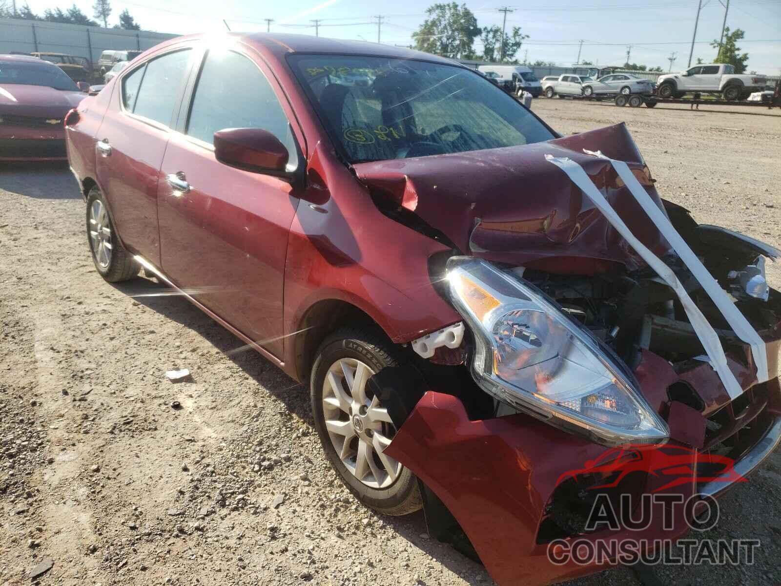 NISSAN VERSA 2018 - 3N1CN7AP3JL878046
