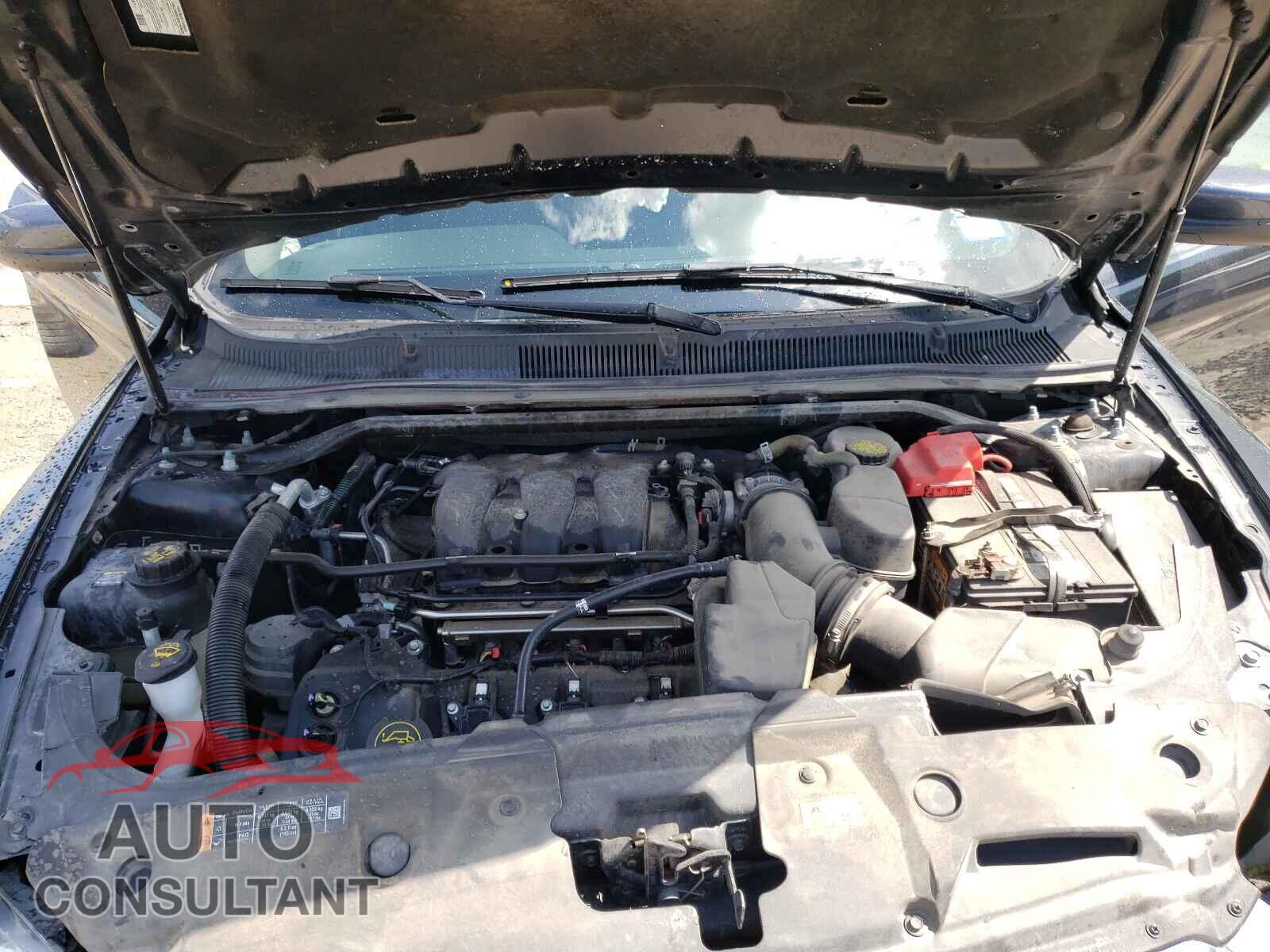 FORD TAURUS 2017 - 1FAHP2E89HG137584