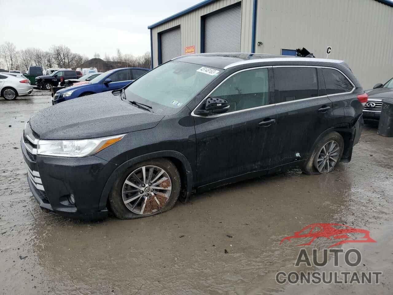 TOYOTA HIGHLANDER 2018 - 5TDJZRFH4JS856234