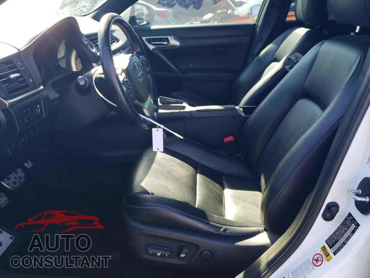 LEXUS CT 200 2015 - JTHKD5BH5F2247765