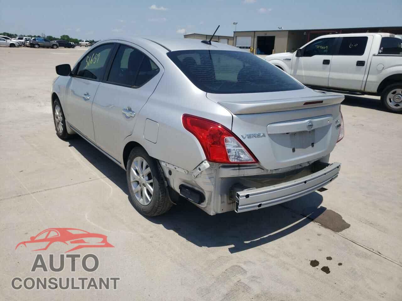 NISSAN VERSA 2017 - 3N1CN7AP4HL858981