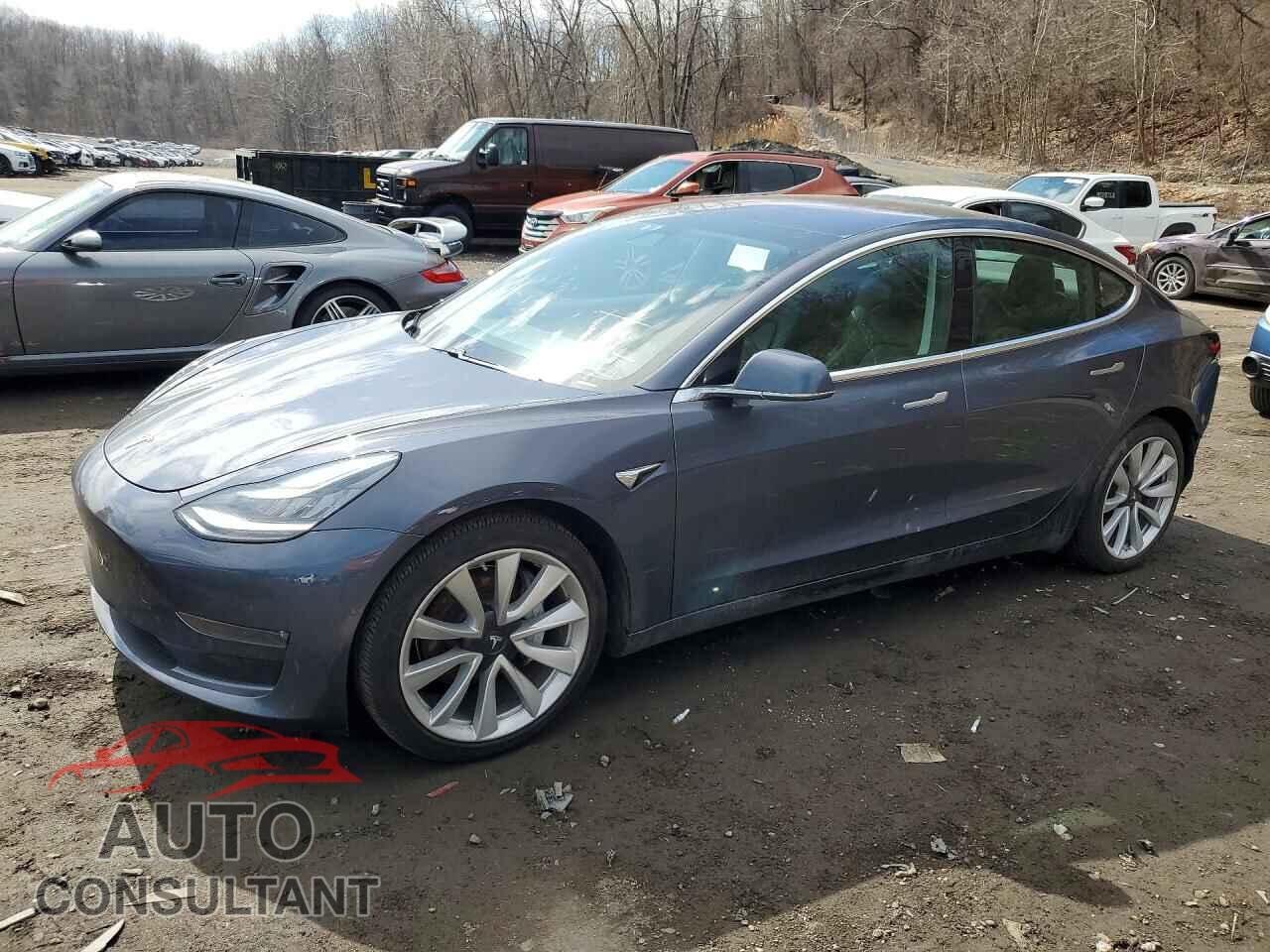 TESLA MODEL 3 2018 - 5YJ3E1EB4JF087273