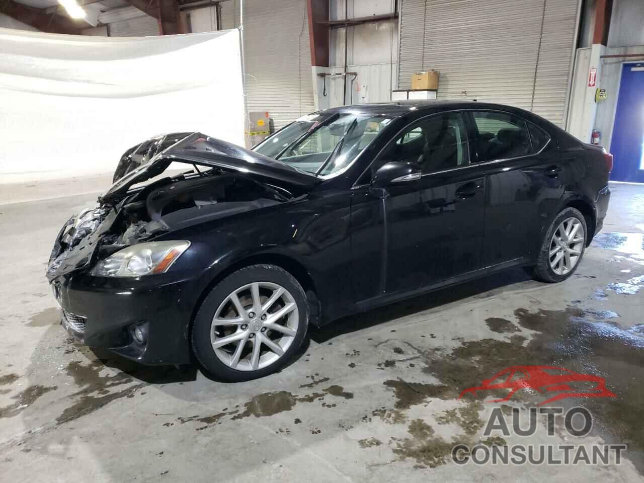 LEXUS IS 2011 - JTHCF5C21B2035366