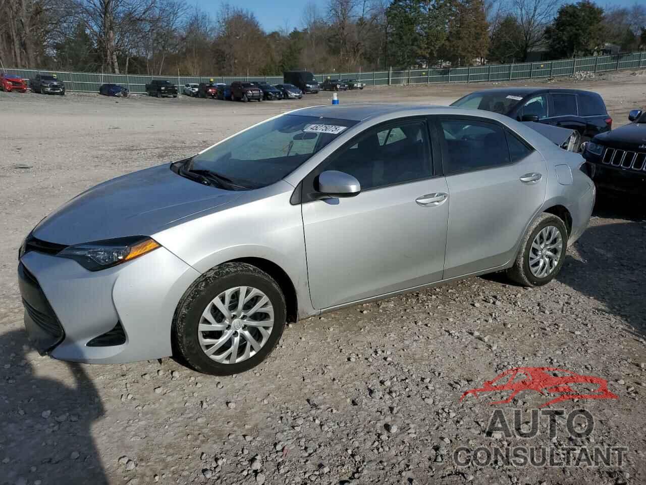 TOYOTA COROLLA 2018 - 5YFBURHE5JP827646