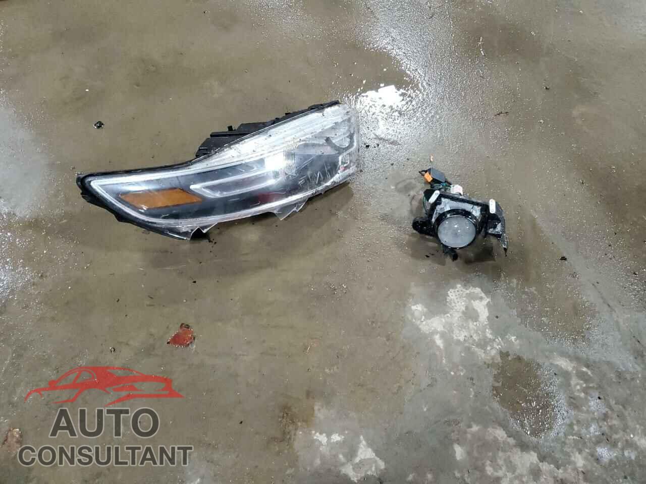 FORD TAURUS 2018 - 1FAHP2E8XJG111789