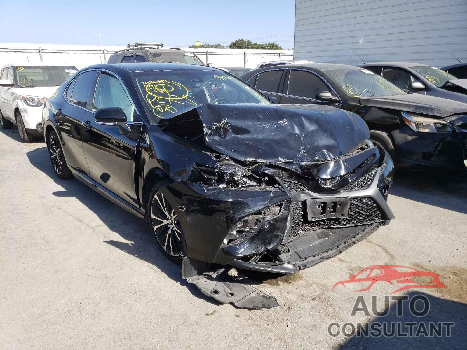 TOYOTA CAMRY 2018 - JTNB11HK8J3039223