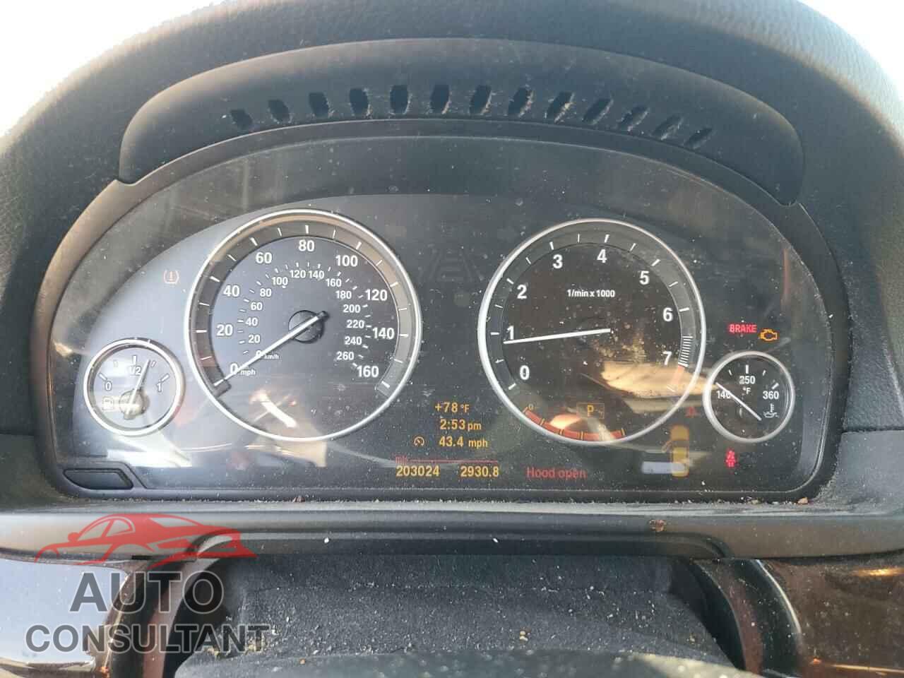 BMW 5 SERIES 2011 - WBAFR1C51BC741236