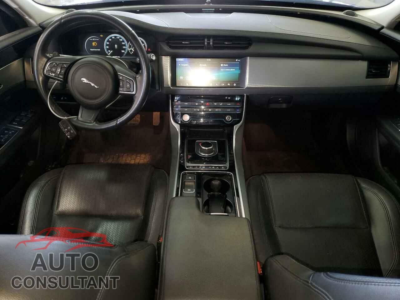 JAGUAR XF 2017 - SAJBE4BV6HCY34358