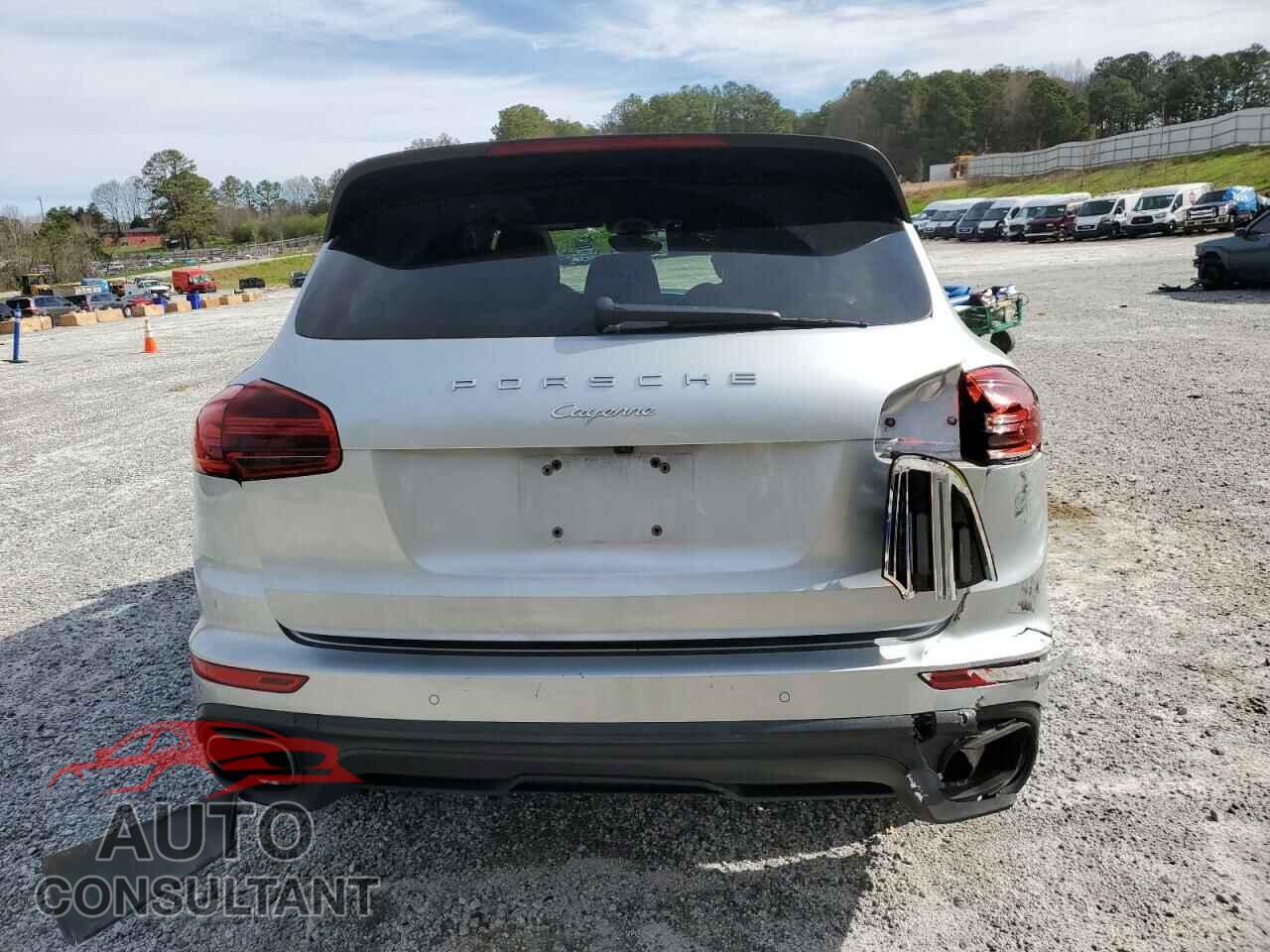 PORSCHE CAYENNE 2016 - WP1AA2A22GKA13505