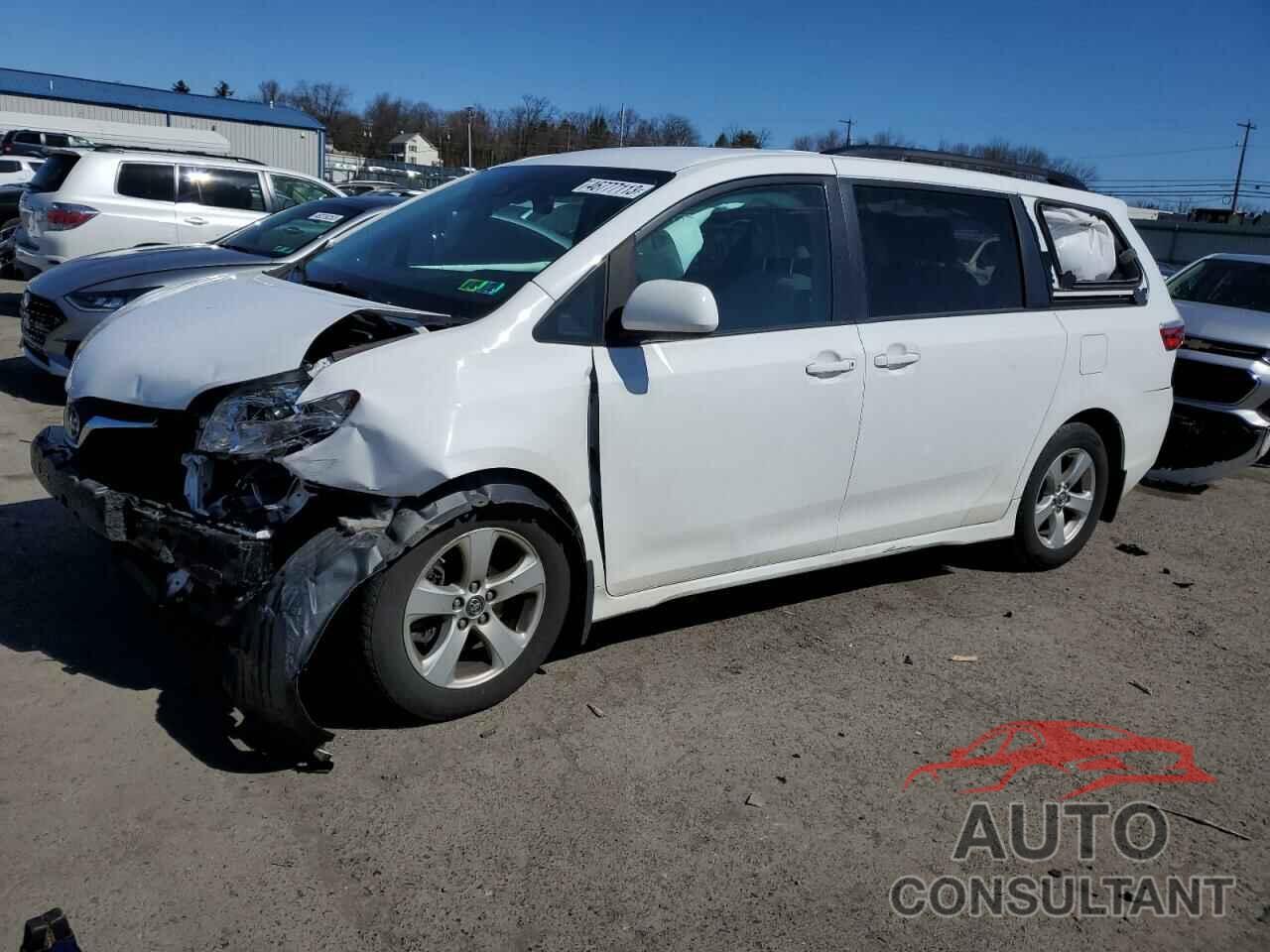 TOYOTA SIENNA 2018 - 5TDKZ3DC3JS931952