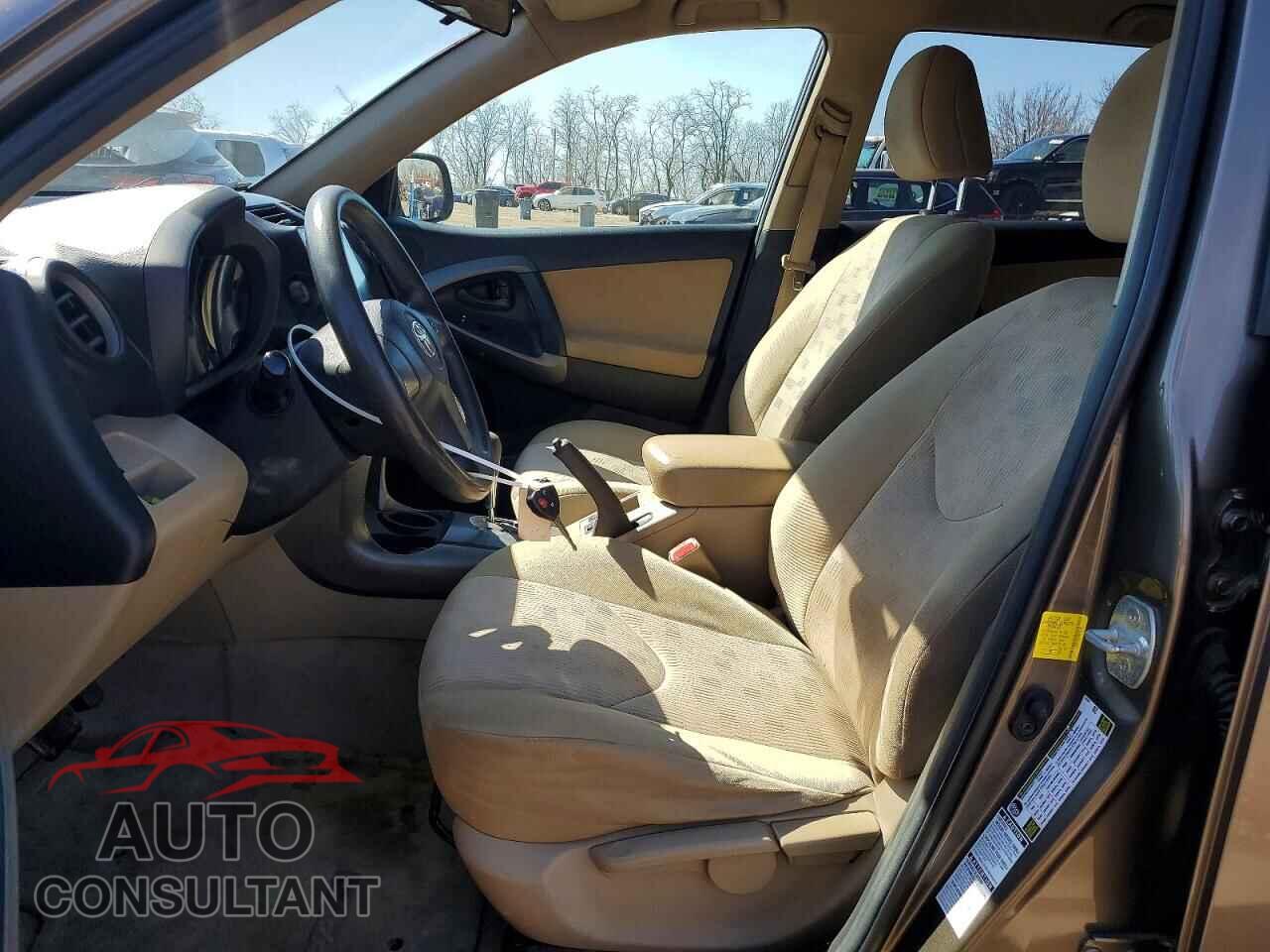 TOYOTA RAV4 2011 - 2T3BF4DV1BW150735