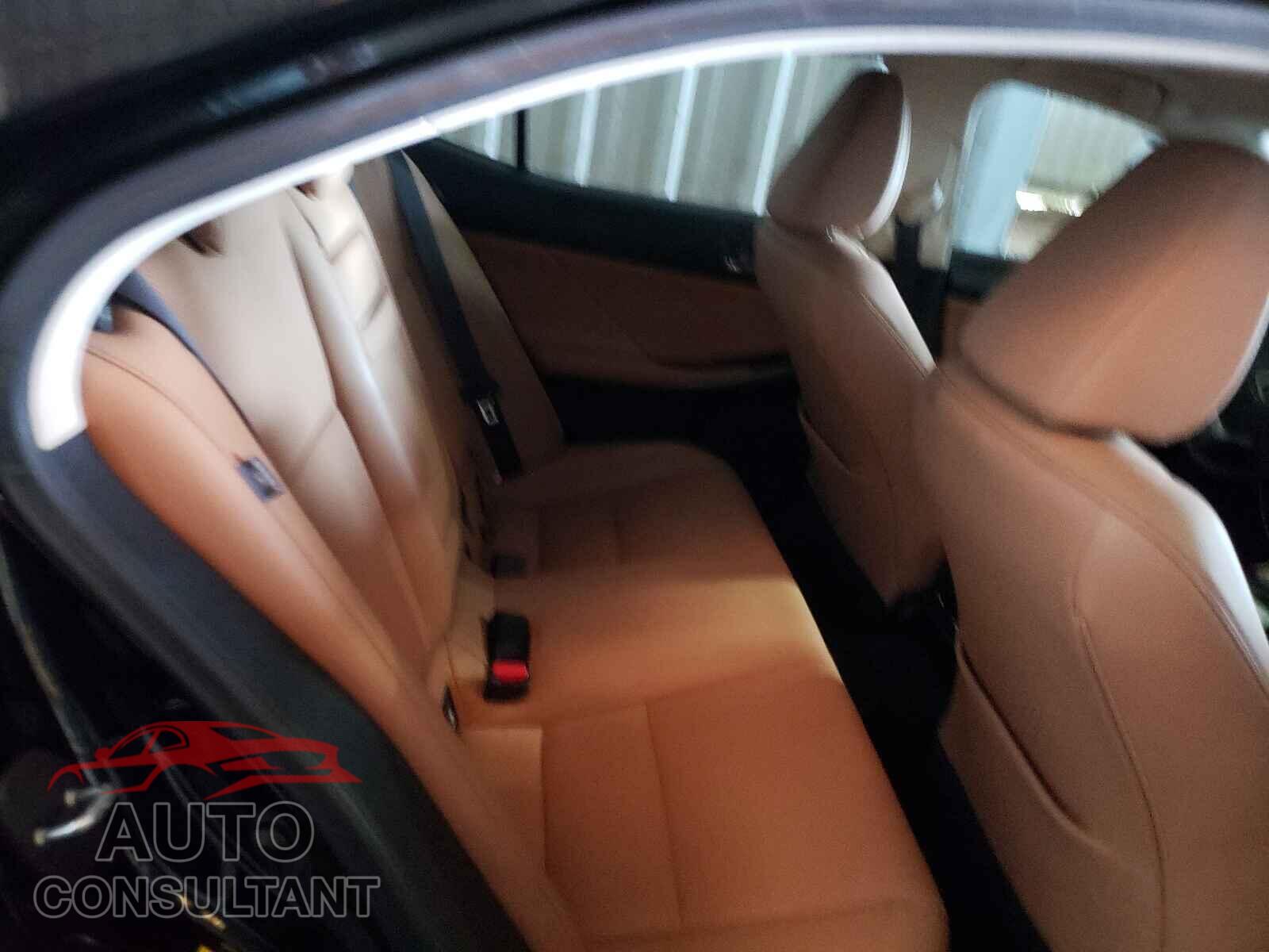 LEXUS IS 2016 - JTHBA1D26G5016383