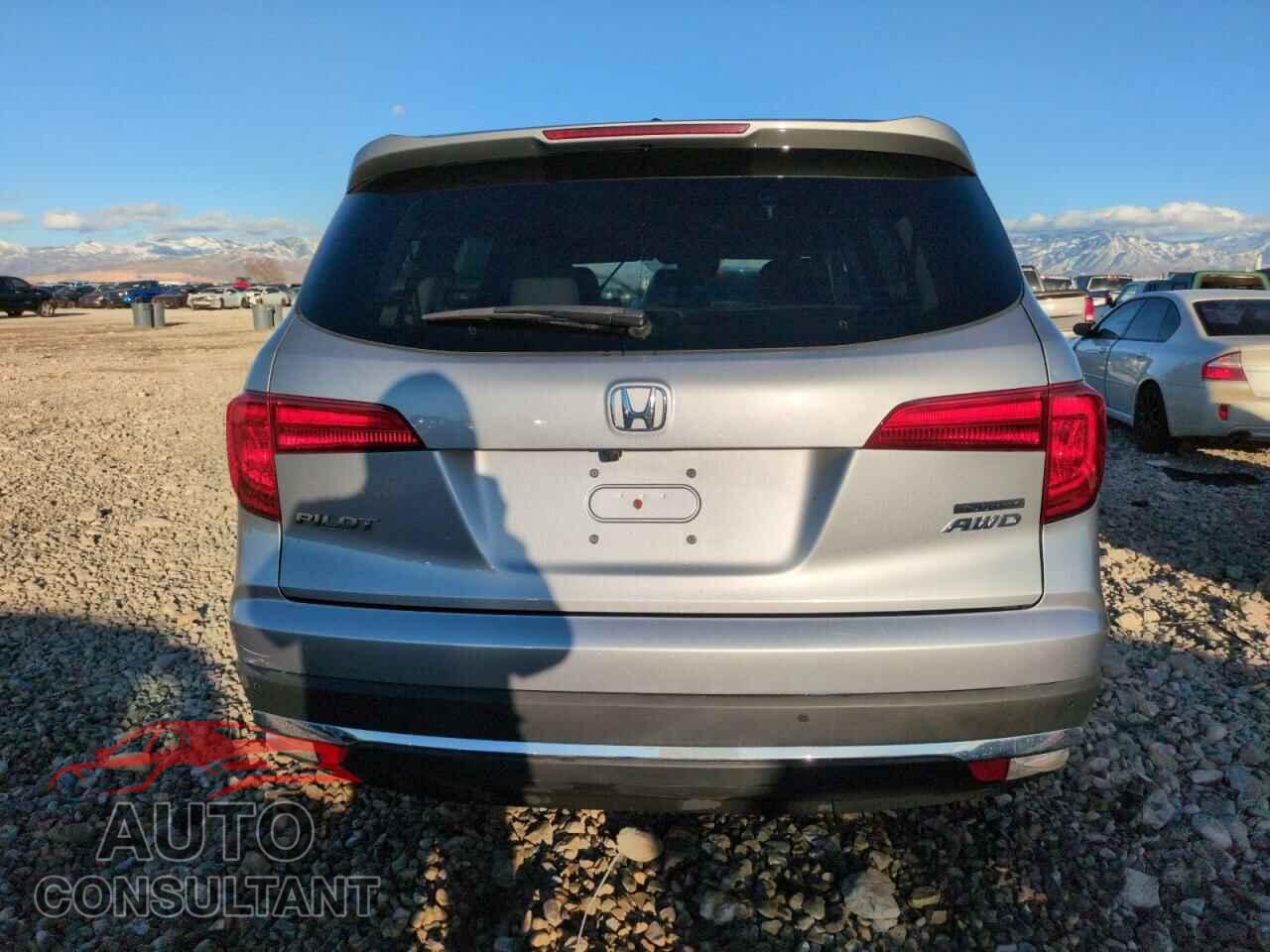 HONDA PILOT 2017 - 5FNYF6H9XHB074322