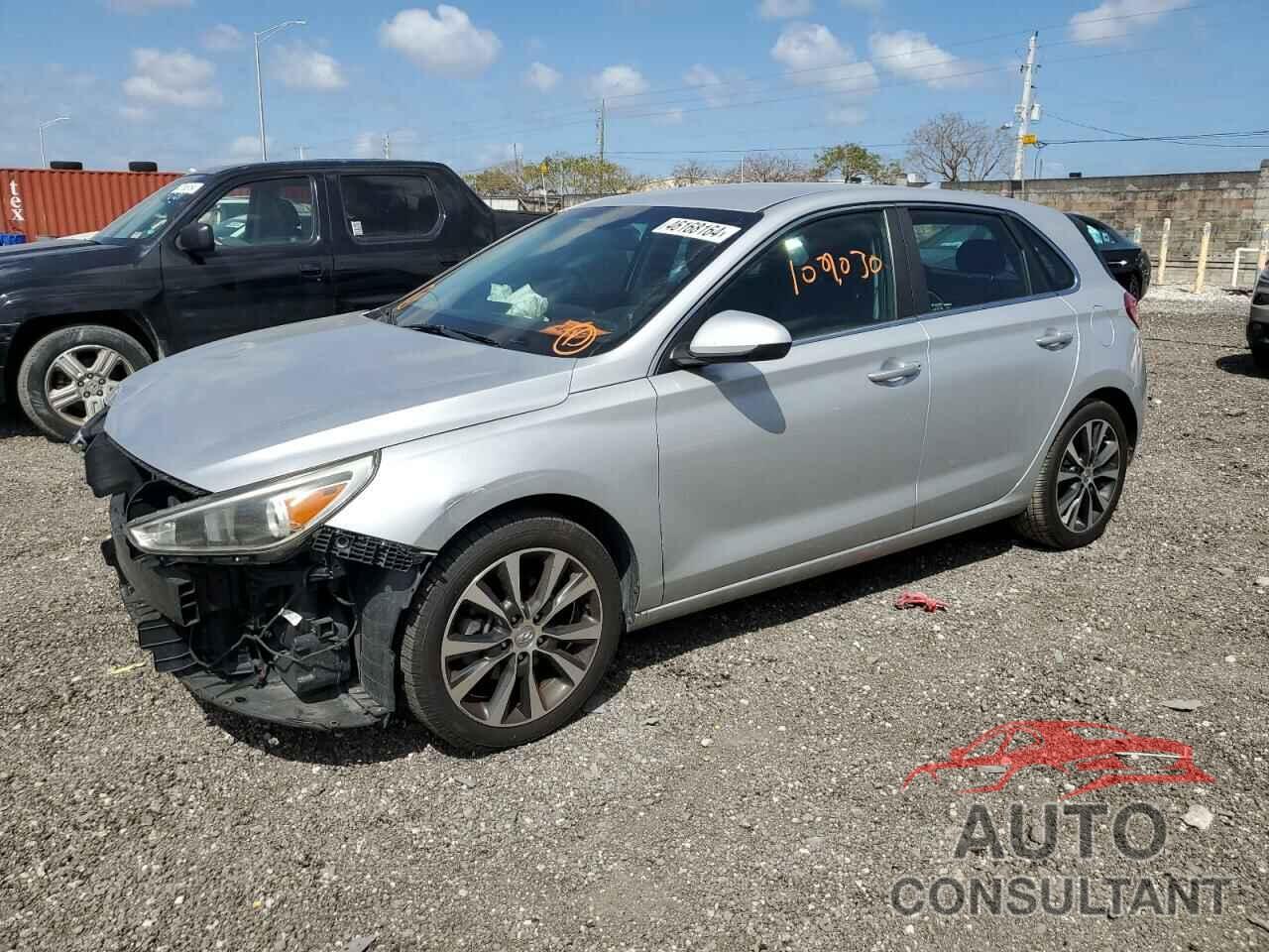 HYUNDAI ELANTRA 2019 - KMHH35LE0KU088425