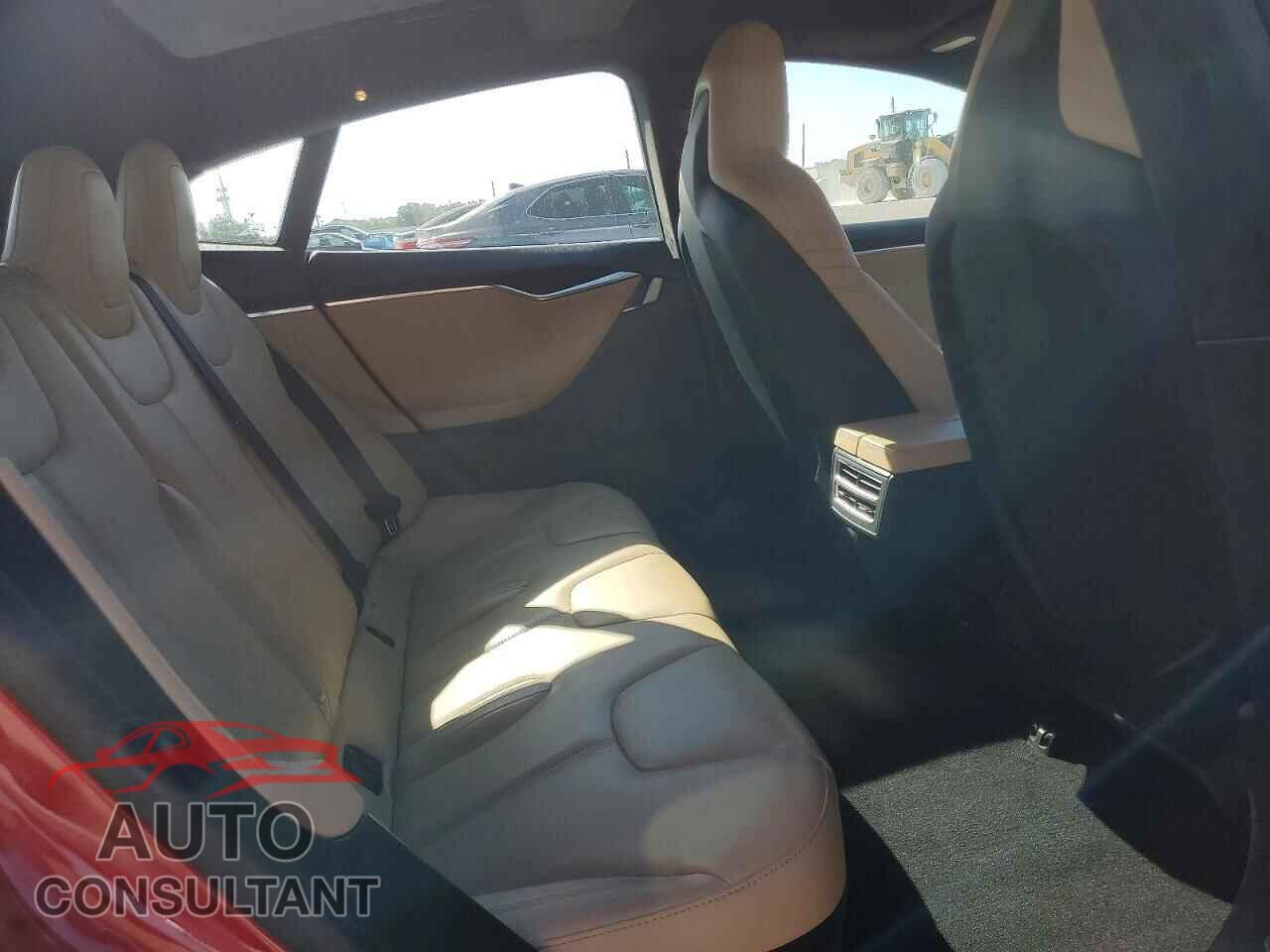 TESLA MODEL S 2015 - 5YJSA1H49FF084378