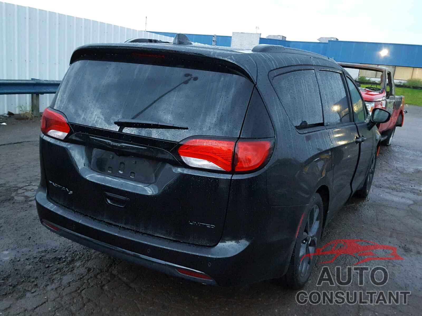 CHRYSLER PACIFICA LIMITED 2018 - 2C4RC1GG0JR235383
