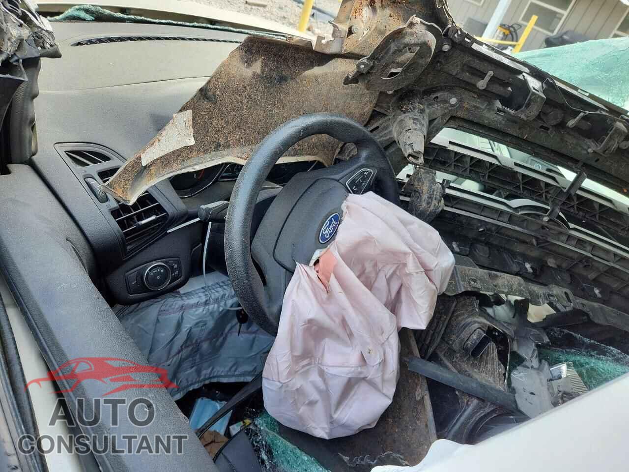 FORD ESCAPE 2017 - 1FMCU0F73HUE64664