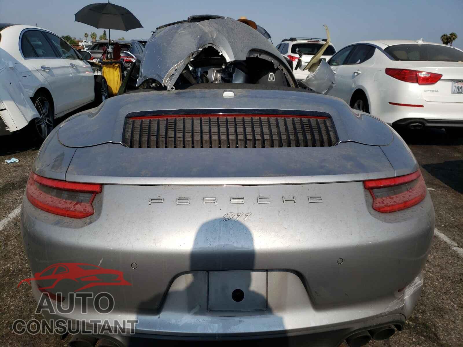 PORSCHE 911 2019 - WP0CA2A98KS129257