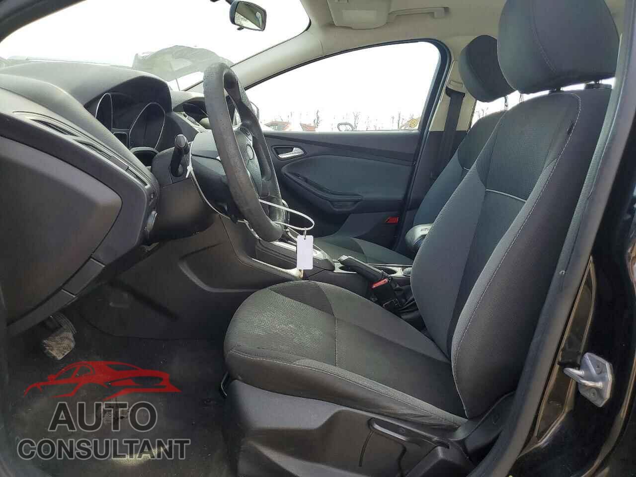 FORD FOCUS 2014 - 1FADP3F22EL134351