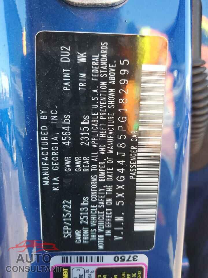 KIA K5 2023 - 5XXG44J85PG182995