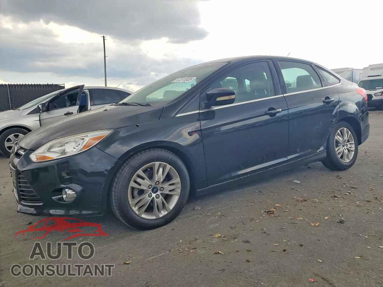 FORD FOCUS 2012 - 1FAHP3H27CL371929