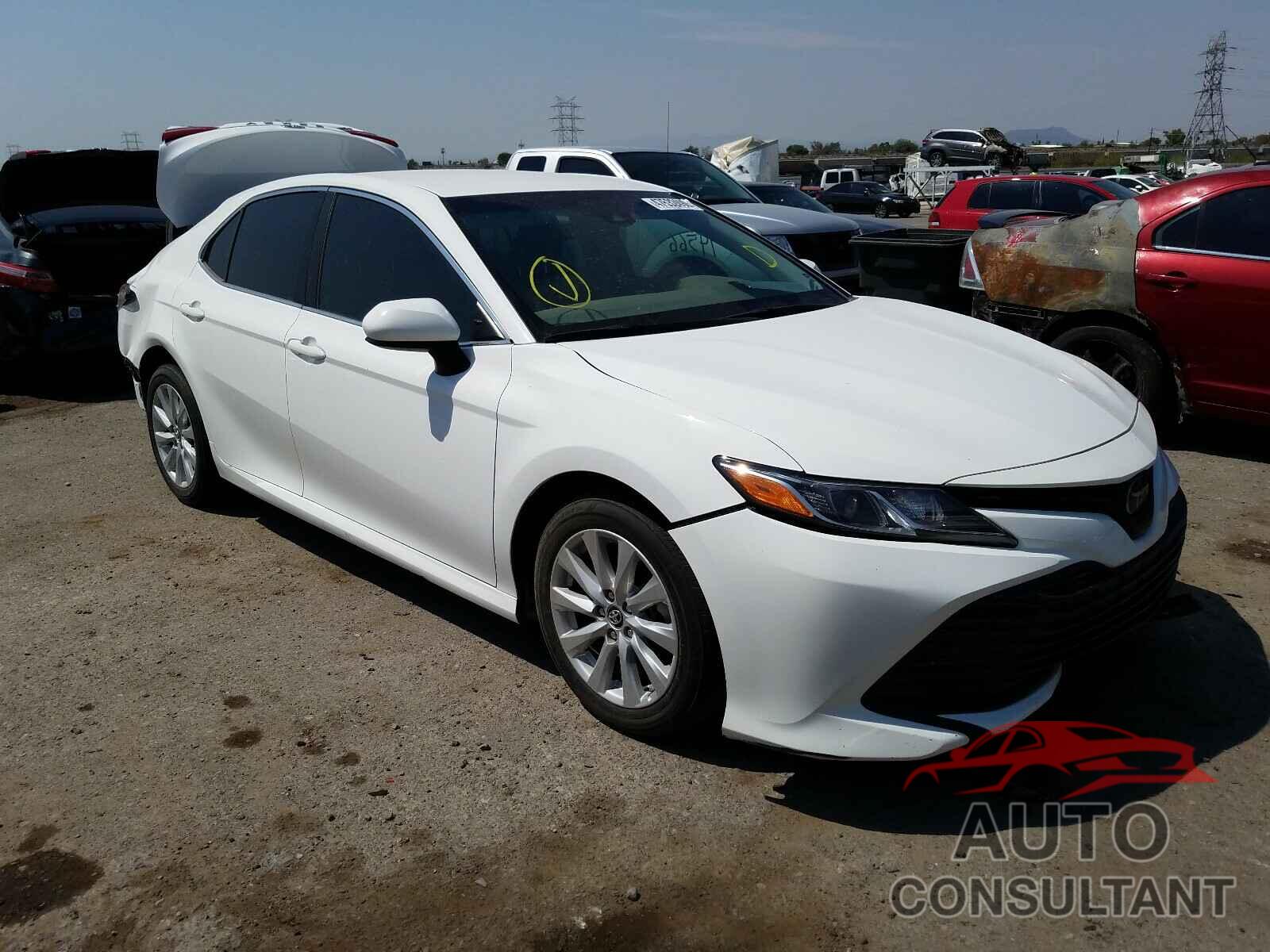 TOYOTA CAMRY 2018 - 4T1B11HK1JU143093