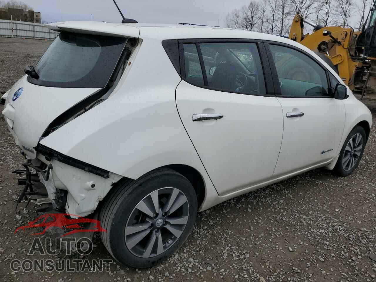 NISSAN LEAF 2015 - 1N4AZ0CP2FC318640