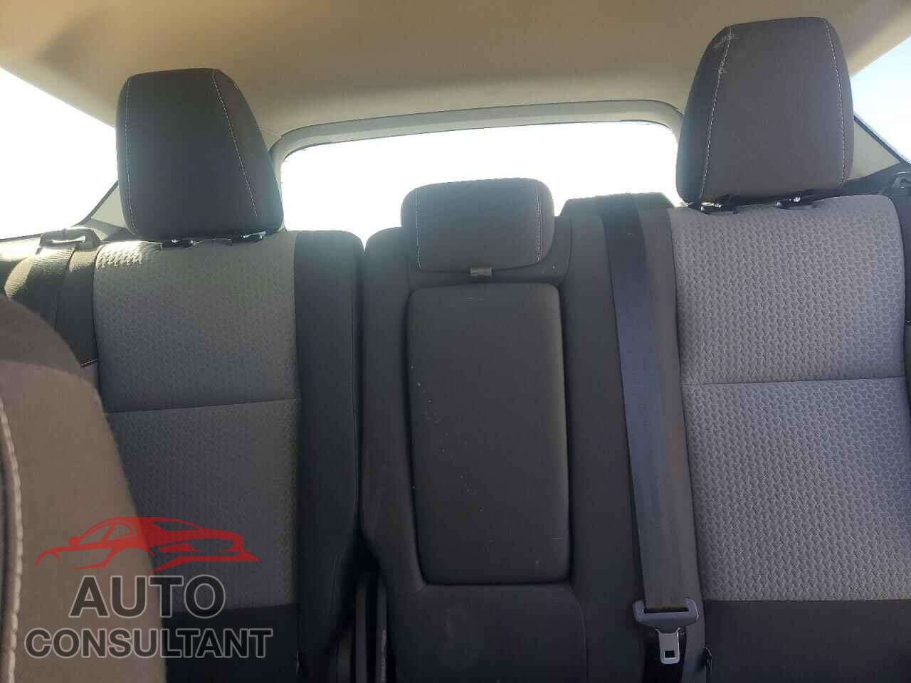 FORD ESCAPE 2017 - 1FMCU9G91HUA29016