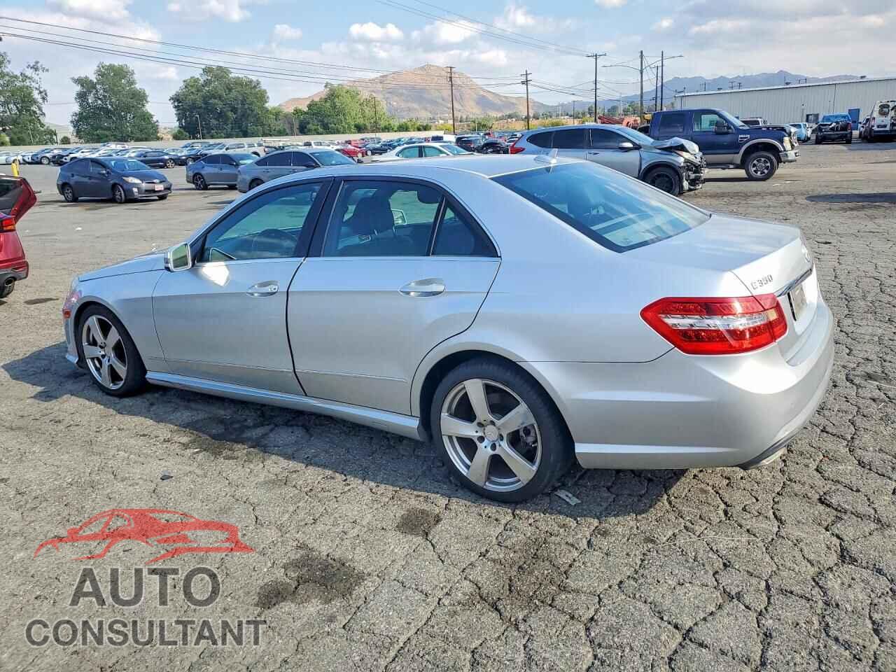 MERCEDES-BENZ E-CLASS 2011 - WDDHF5GB7BA361105