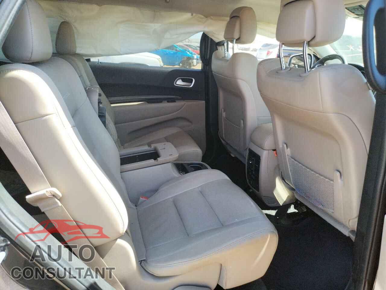 DODGE DURANGO 2018 - 1C4RDJEG5JC445132