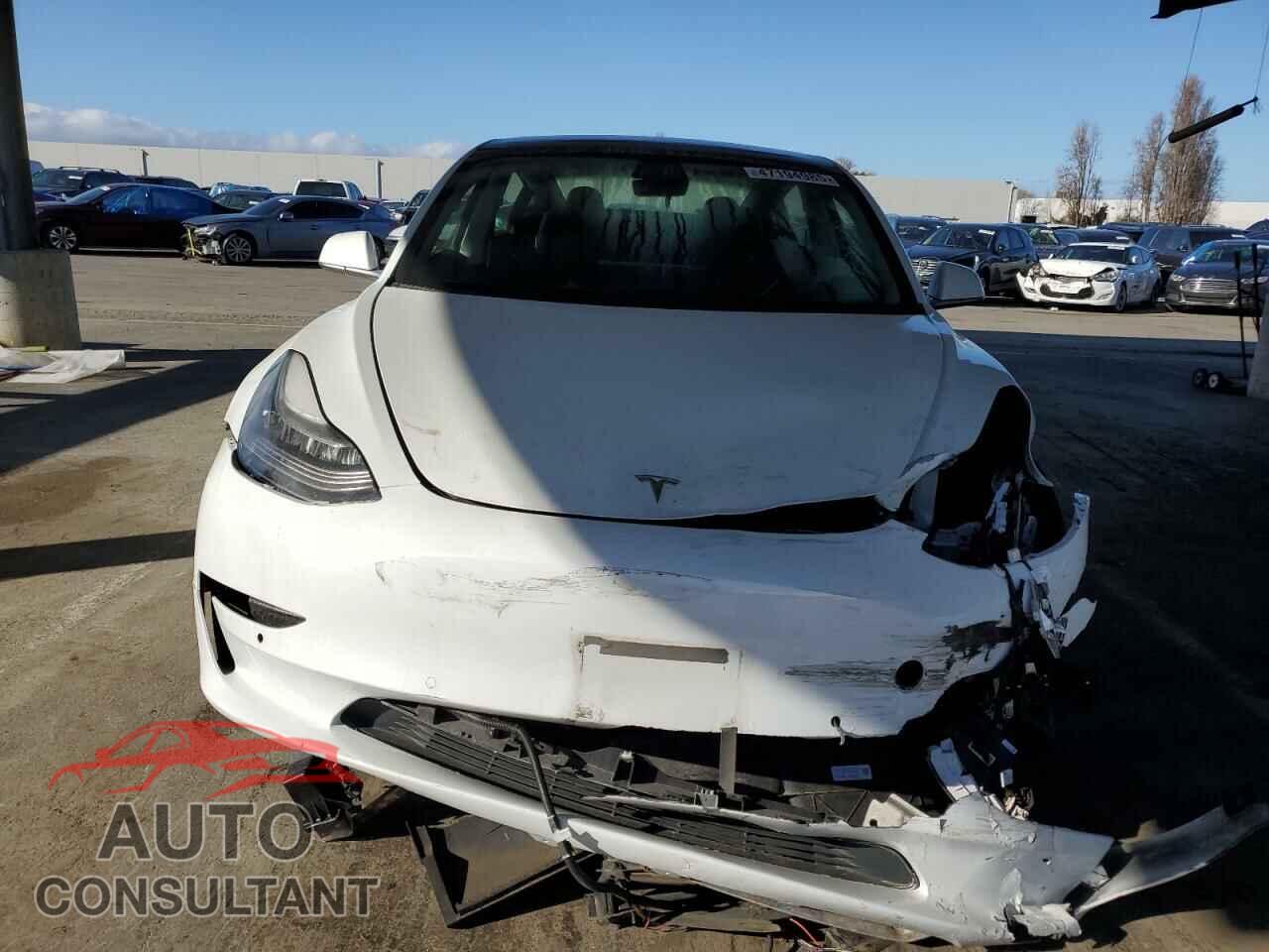 TESLA MODEL 3 2018 - 5YJ3E1EB2JF067118