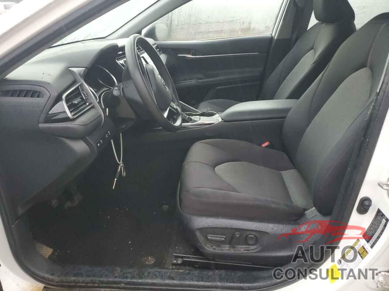 TOYOTA CAMRY 2019 - 4T1B11HK8KU855781