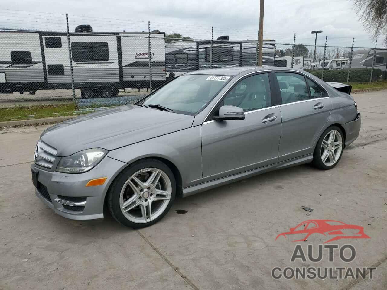 MERCEDES-BENZ C-CLASS 2013 - WDDGF4HB6DA848917
