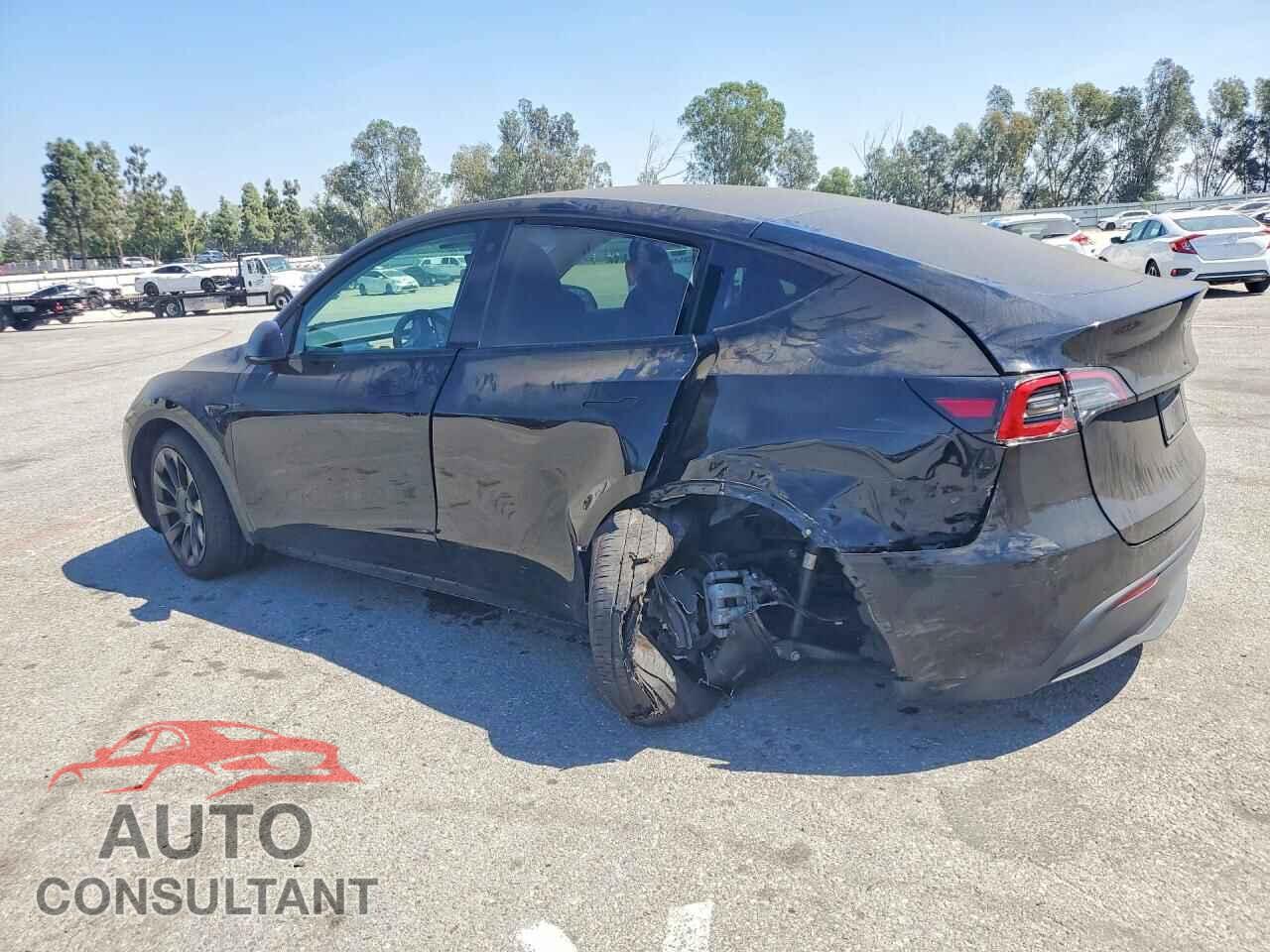 TESLA MODEL Y 2021 - 5YJYGDEE4MF149741