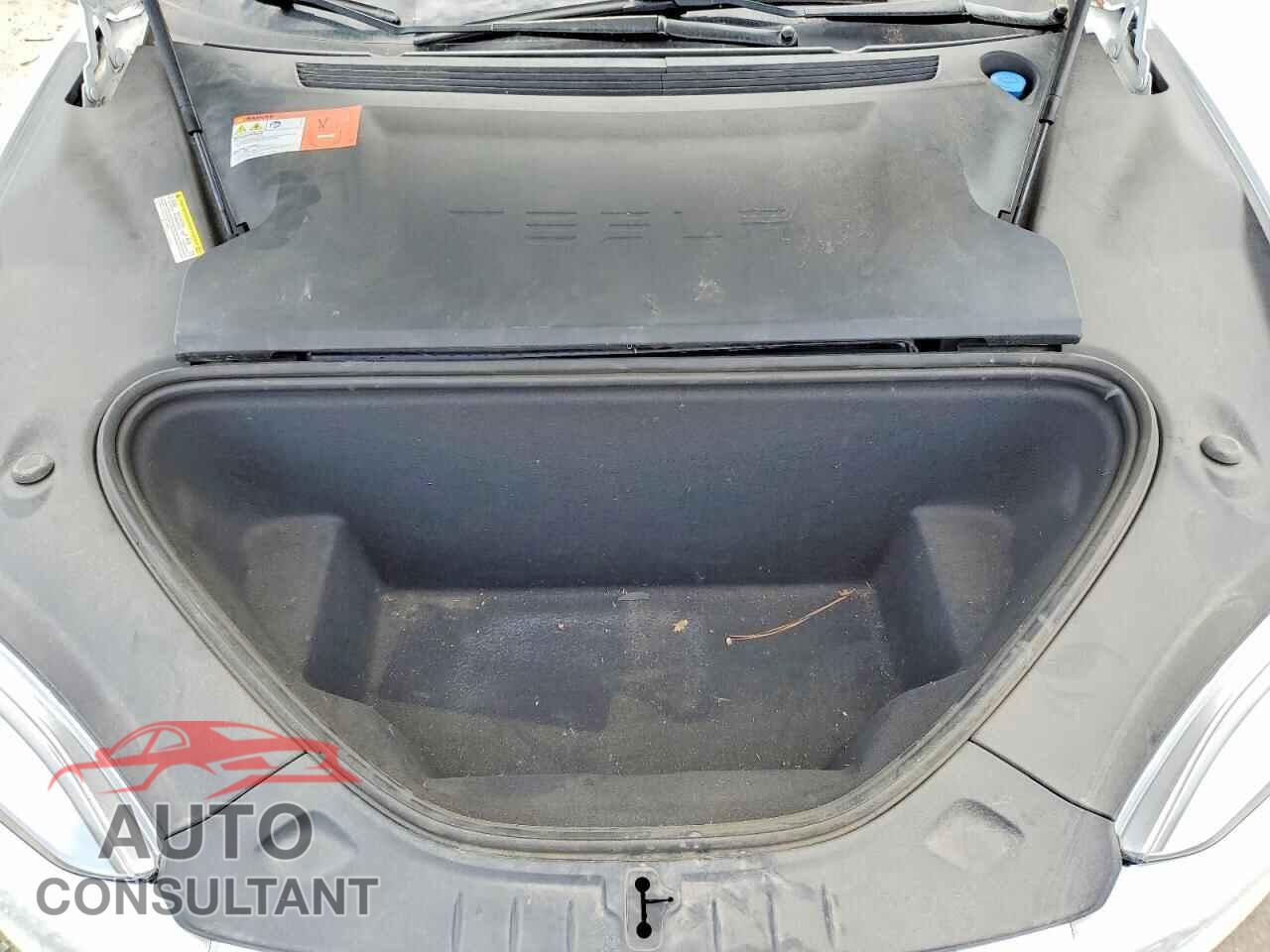 TESLA MODEL S 2016 - 5YJSA1E2XGF155947