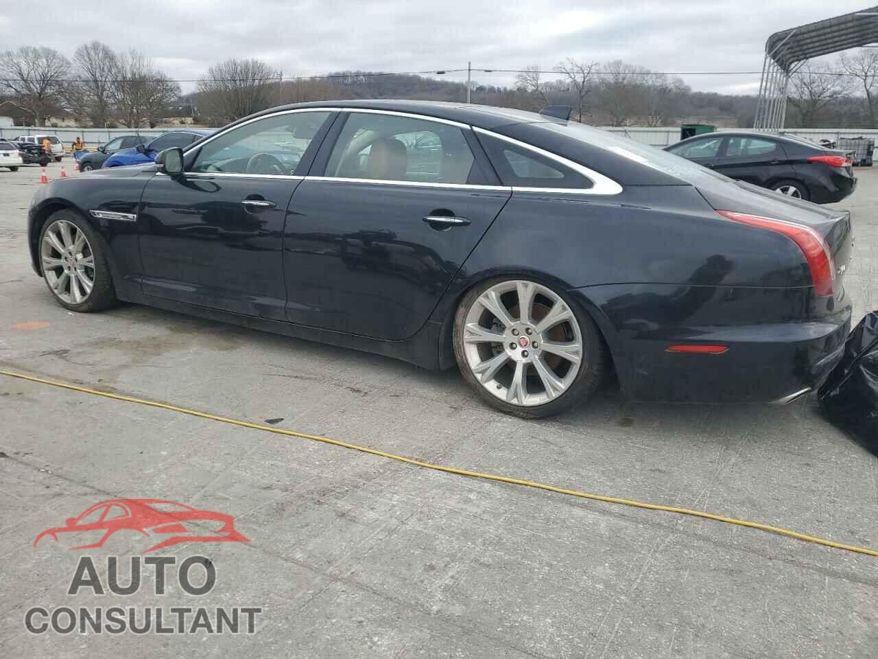 JAGUAR XJ 2017 - SAJWA2G74H8W09855