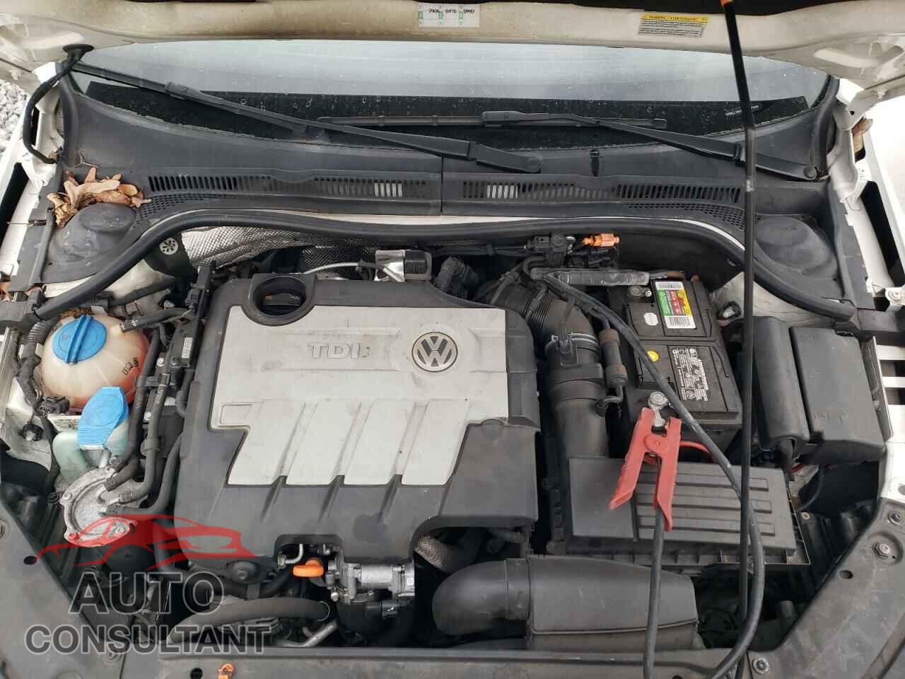 VOLKSWAGEN JETTA 2012 - 3VWLL7AJXCM417595