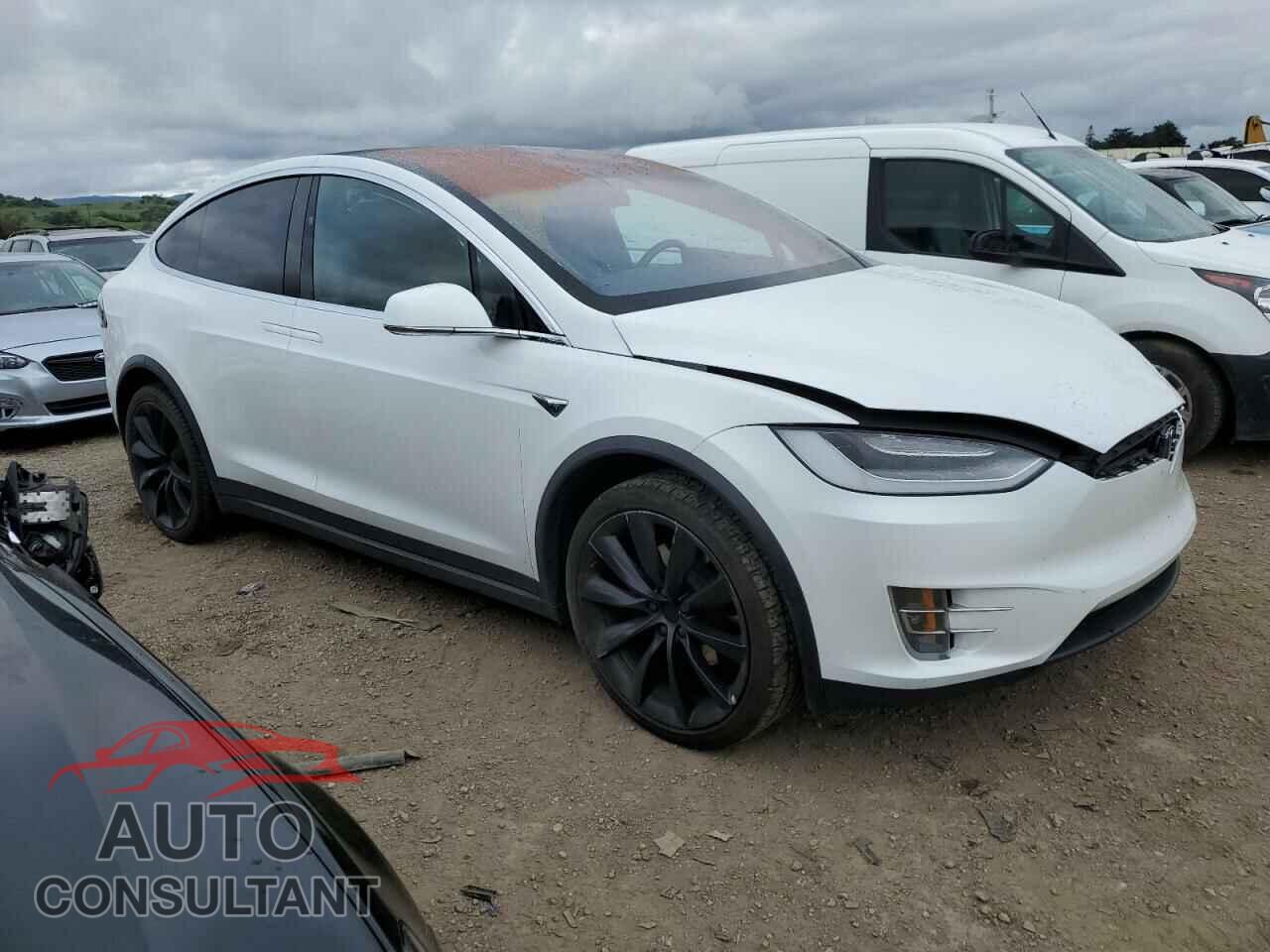 TESLA MODEL X 2020 - 5YJXCAE21LF305597