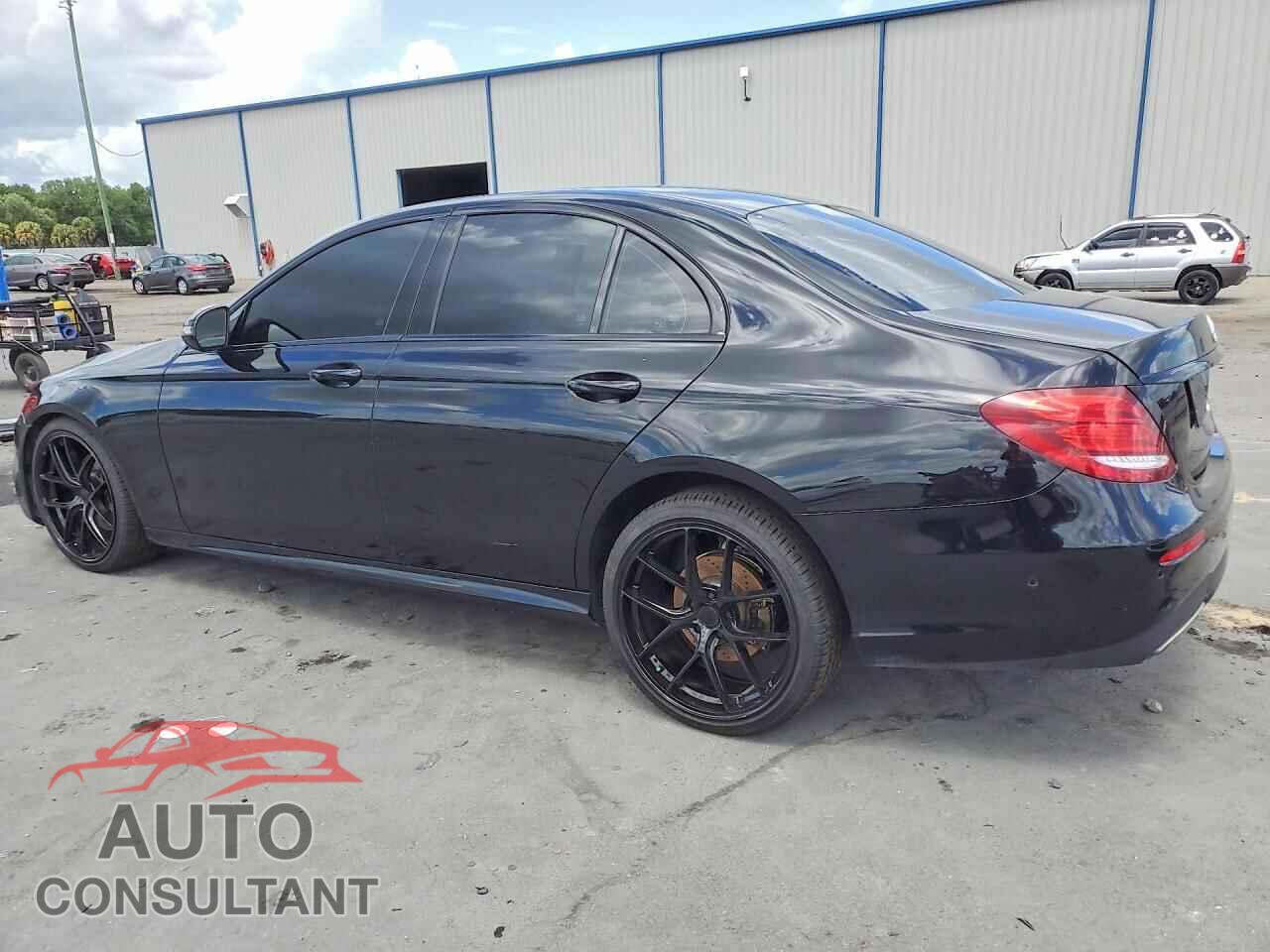 MERCEDES-BENZ E-CLASS 2018 - WDDZF4JB9JA375738