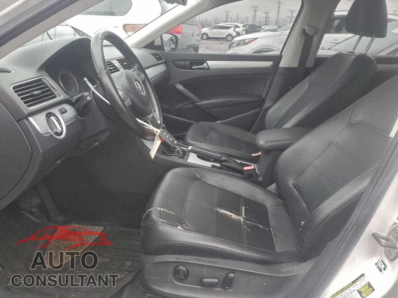 VOLKSWAGEN PASSAT 2013 - 1VWBP7A36DC123714