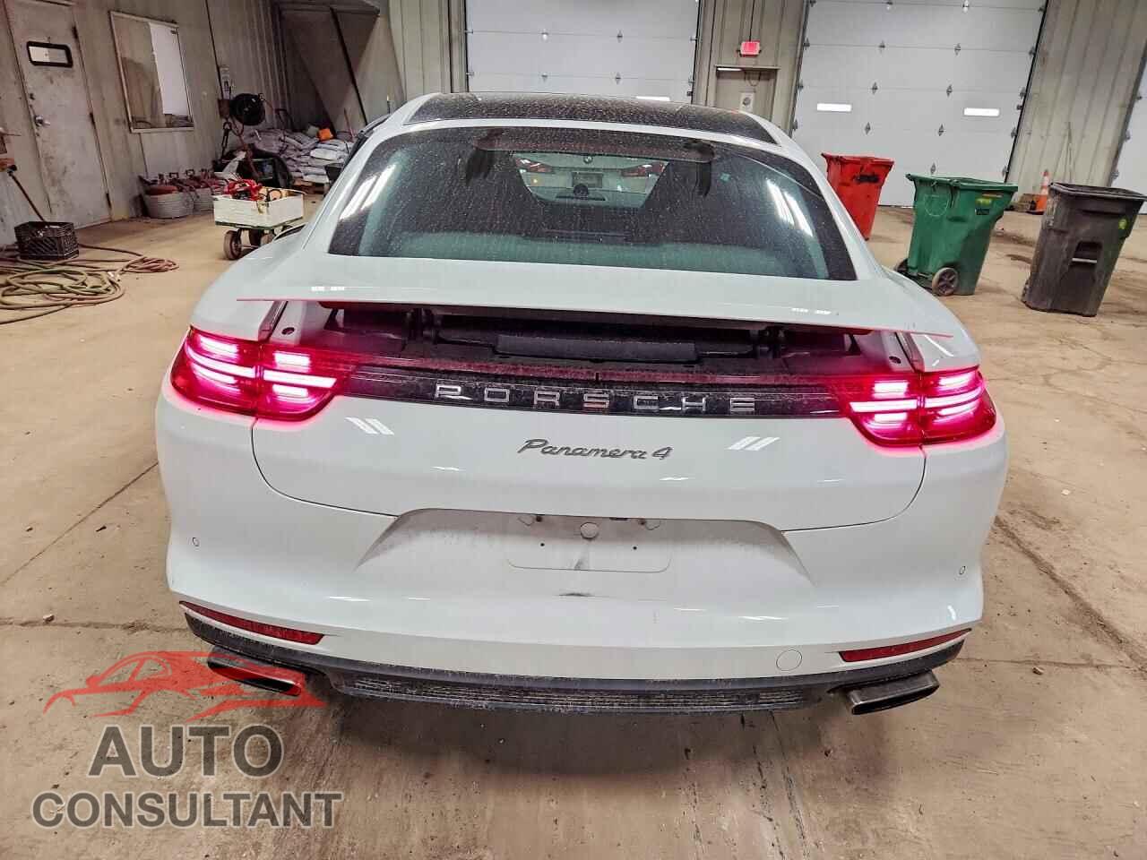 PORSCHE PANAMERA 2018 - WP0AA2A7XJL111910