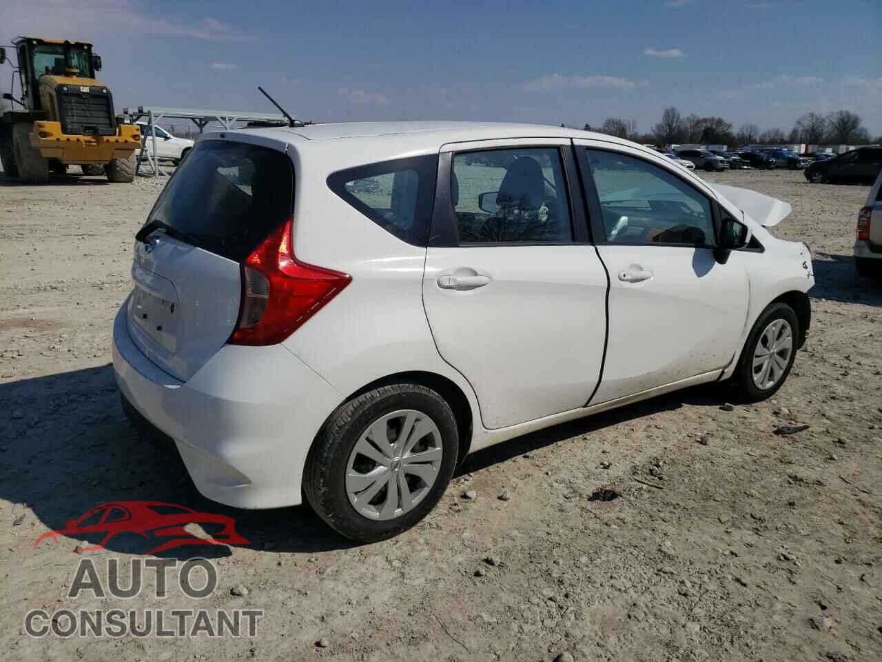 NISSAN VERSA 2019 - 3N1CE2CP3KL366093