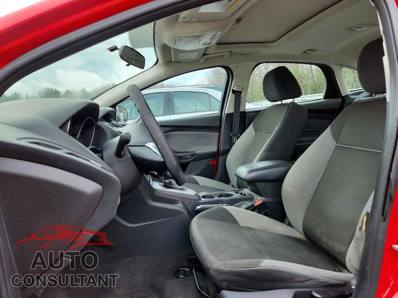 FORD FOCUS 2014 - 1FADP3F23EL322487